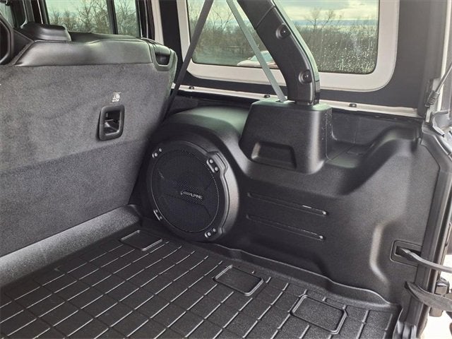 2021 Jeep Wrangler Unlimited Sahara Altitude