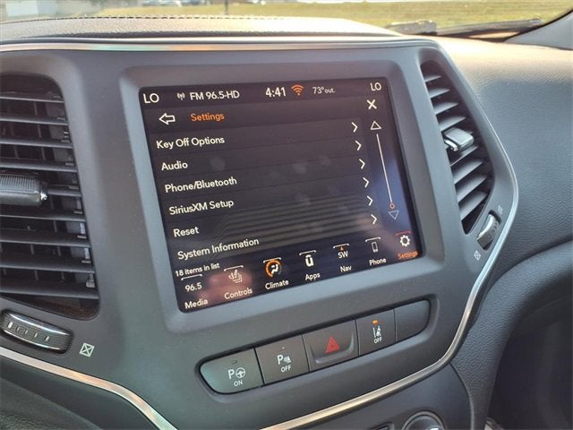 2023 Jeep Cherokee Altitude Lux