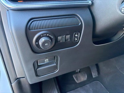 2024 Jeep Grand Wagoneer Series II Obsidian