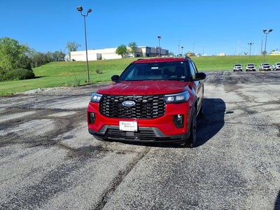 2025 Ford Explorer ST-Line