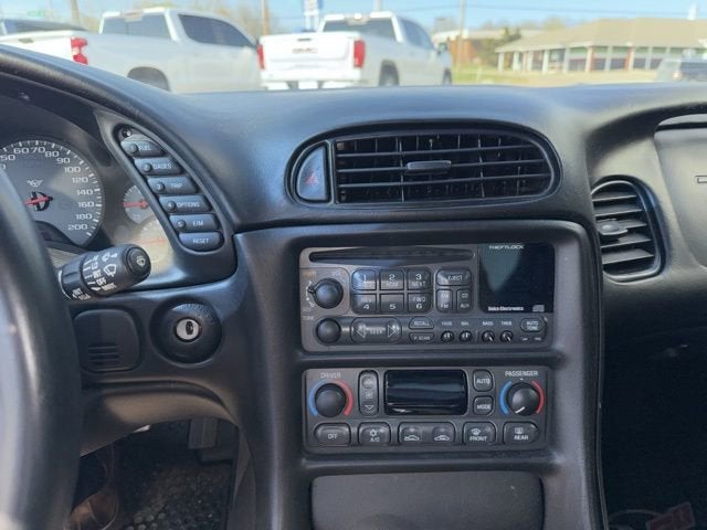 2000 Chevrolet Corvette Base