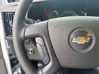2025 Chevrolet Express Cargo WT