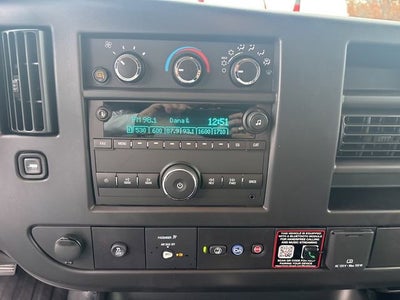 2025 Chevrolet Express Cargo WT