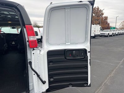 2025 Chevrolet Express Cargo WT