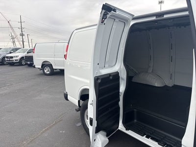 2025 Chevrolet Express Cargo WT