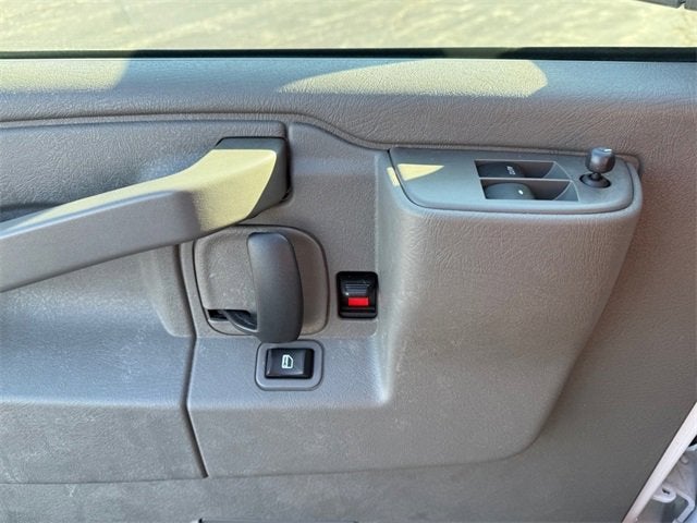 2023 Chevrolet Express Cargo 2500 WT