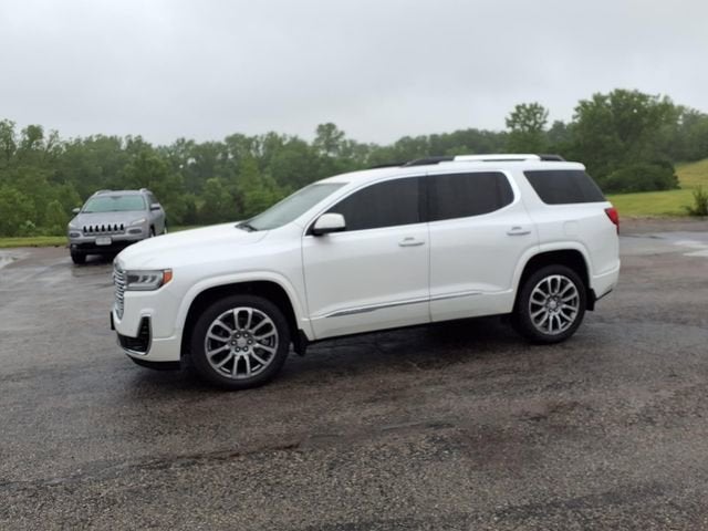 2022 GMC Acadia Denali