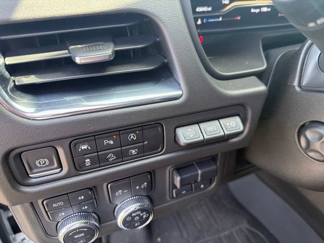 2023 GMC Yukon AT4