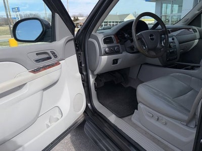 2011 GMC Yukon XL SLT