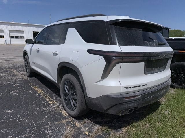 2024 Chevrolet Traverse LT