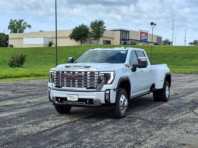 2026 GMC Sierra 3500 HD Denali DRW