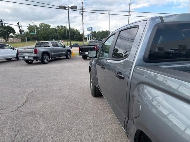 2022 GMC Canyon 4WD AT4 w/Leather