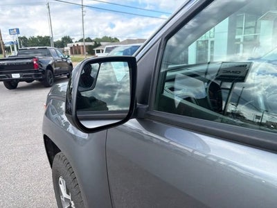 2022 GMC Canyon 4WD AT4 w/Leather