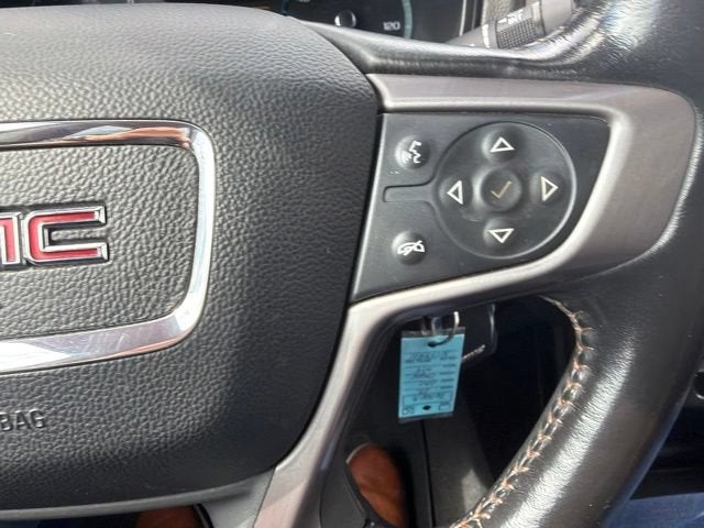2022 GMC Canyon 4WD AT4 w/Leather