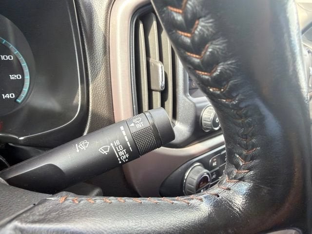 2022 GMC Canyon 4WD AT4 w/Leather