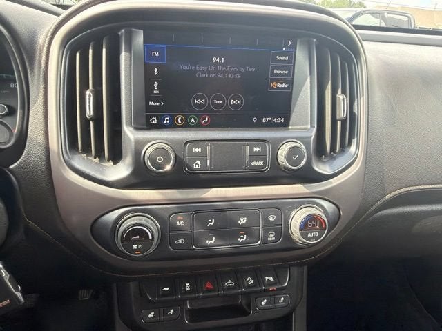 2022 GMC Canyon 4WD AT4 w/Leather