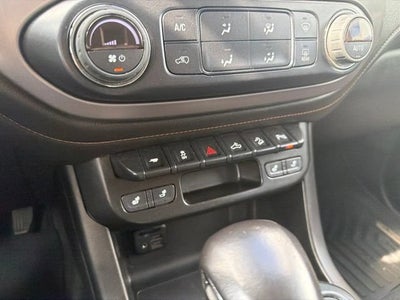 2022 GMC Canyon 4WD AT4 w/Leather
