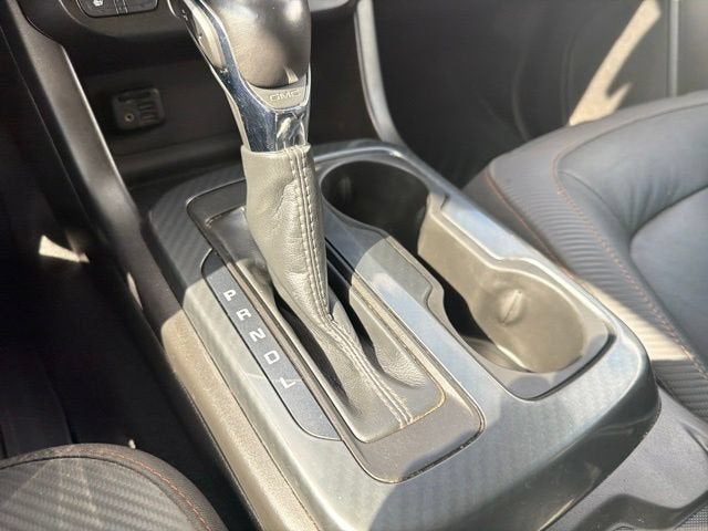 2022 GMC Canyon 4WD AT4 w/Leather