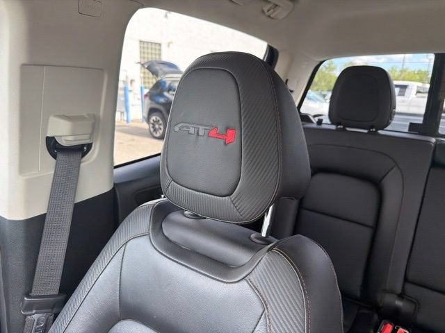 2022 GMC Canyon 4WD AT4 w/Leather