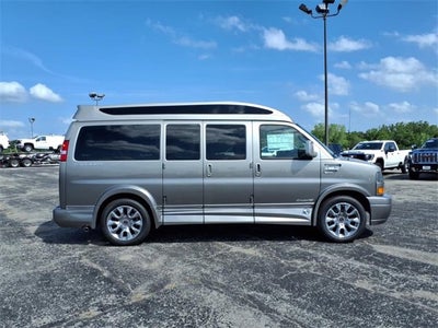 2025 GMC Savana Cargo 2500 Work Van