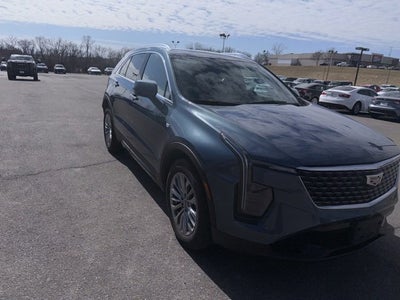 2025 Cadillac XT4 Premium Luxury