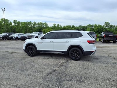 2025 Volkswagen Atlas 2.0T Peak Edition
