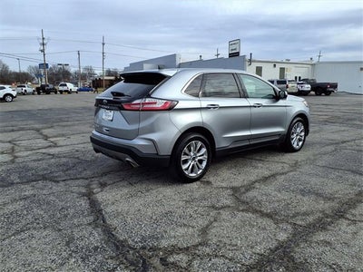 2024 Ford Edge Titanium
