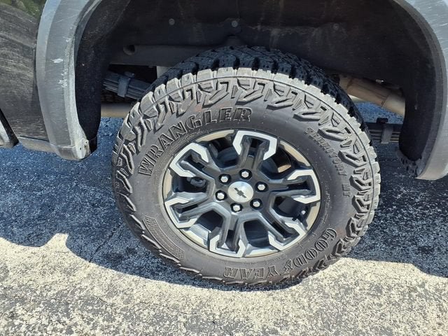 2025 Chevrolet Silverado 1500 ZR2