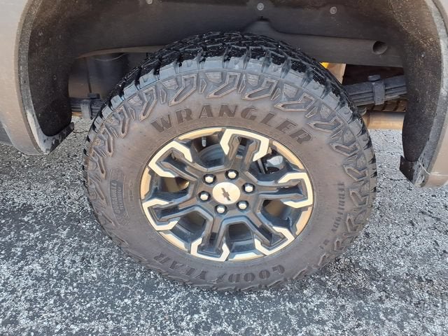 2025 Chevrolet Silverado 1500 ZR2