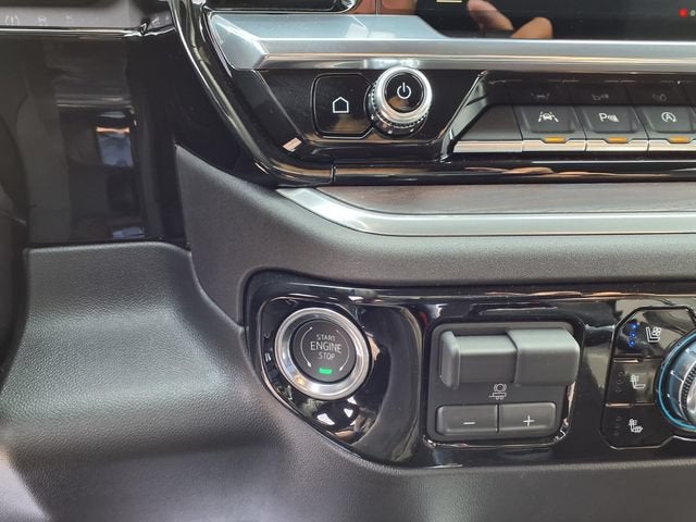 2026 GMC Sierra 1500 SLT - Photo 13