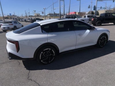 2025 Kia K4 GT-Line