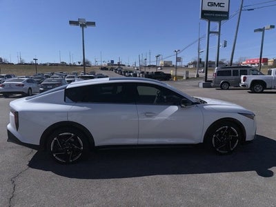 2025 Kia K4 GT-Line