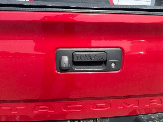 2018 Toyota Tacoma SR