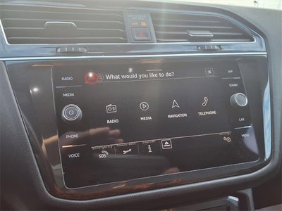 2023 Volkswagen Tiguan SE R-Line Black