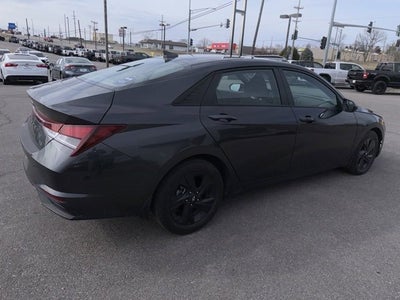 2022 Hyundai Elantra SEL