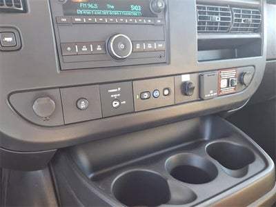 2025 GMC Savana Cutaway 3500 1WT