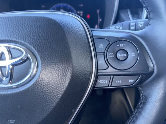 2025 Toyota Corolla Cross XLE