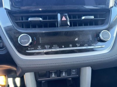 2025 Toyota Corolla Cross XLE