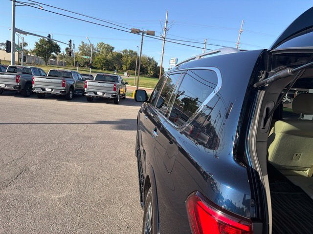 2022 INFINITI QX80 SENSORY