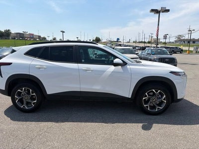2025 Chevrolet Trax LT