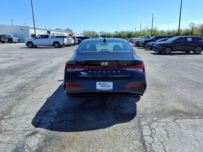 2025 Hyundai Elantra SEL Convenience