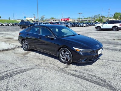 2025 Hyundai Elantra SEL Convenience