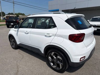 2025 Hyundai Venue SEL