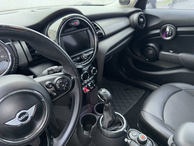 2015 MINI Cooper Hardtop 4 Door Base