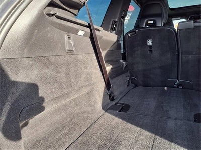 2019 Volvo XC90 R-Design